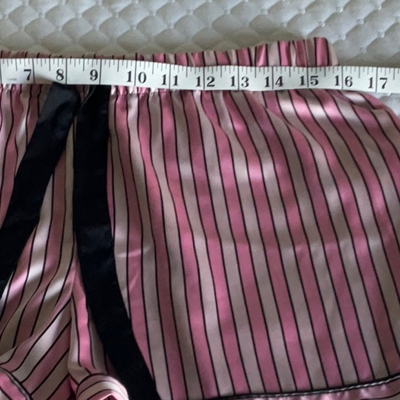 Victoria's Secret Pink and Black Women’s pajama set - Picture 9 of 10